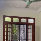 Cho thuê nhà ngõ 117 Thái Hà ở hộ gia đình kết hợp kinh doanh online, 45m, 4 tầng, MT 4m,18 Triệu